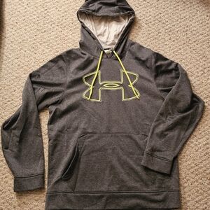 Under Armour Sweatshirt